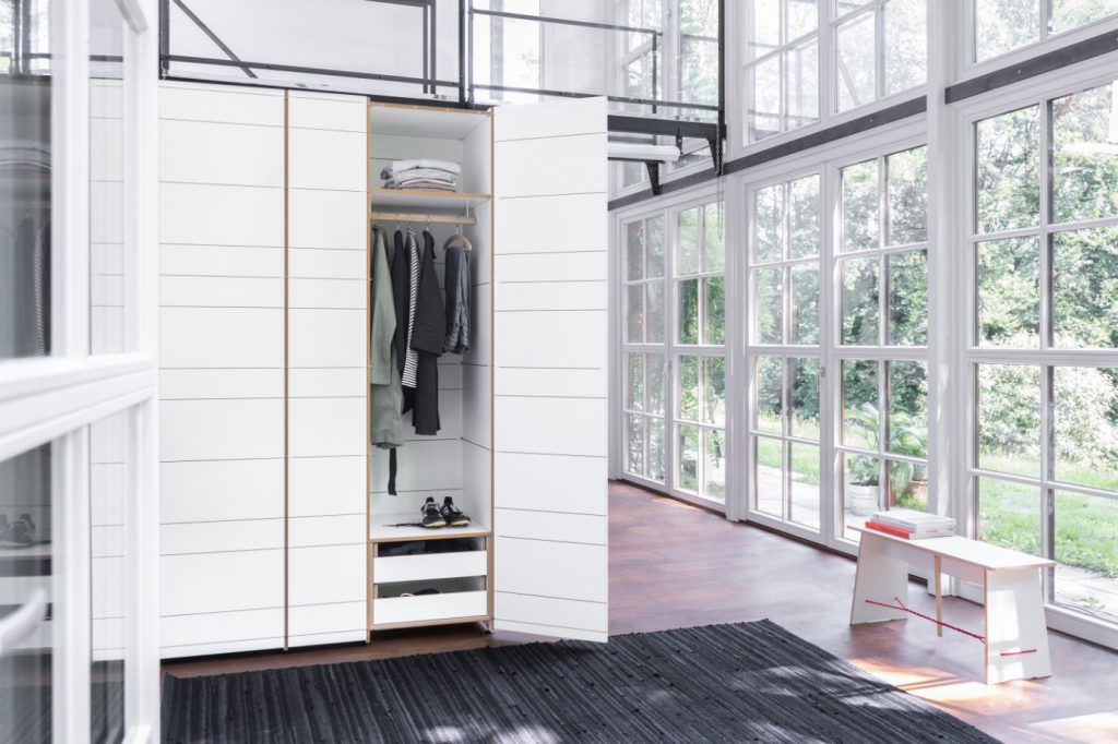 Kleiderschrank K1 von Nils Holger Moormann in MDF weiß